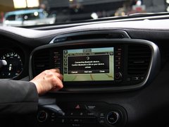 2015款 索兰托L 2.0T GDI 汽油4WD旗舰版 5座 国V