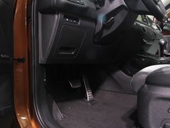 2015款 索兰托L 2.0T GDI 汽油4WD旗舰版 5座 国V