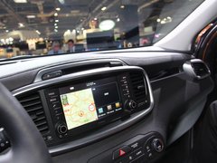 2015款 索兰托L 2.0T GDI 汽油4WD旗舰版 5座 国V