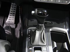 2015款 索兰托L 2.0T GDI 汽油4WD旗舰版 5座 国V