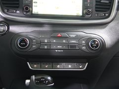 2015款 索兰托L 2.0T GDI 汽油4WD旗舰版 5座 国V