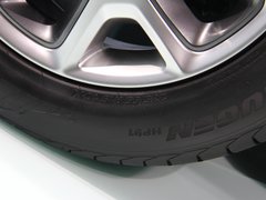 2015款 索兰托L 2.0T GDI 汽油4WD旗舰版 5座 国V