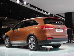 2015款 索兰托L 2.0T GDI 汽油4WD旗舰版 5座 国V