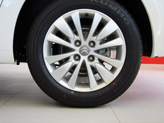 2013款 三厢 1.6L 手动 品尚型