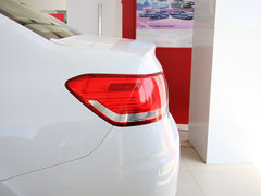 2013款 三厢 1.6L 手动 品尚型