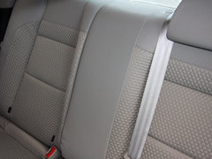 2013款 三厢 1.6L 手动 品尚型