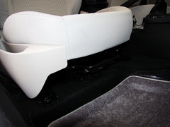 2013款 三厢 1.6L 手动 品尚型