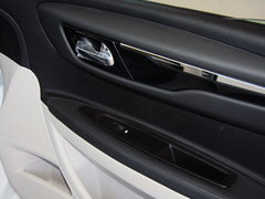 2013款 三厢 1.6L 手动 品尚型