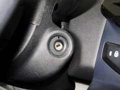 2013款 三厢 1.6L 手动 品尚型