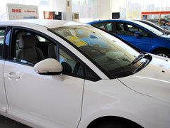 2013款 三厢 1.6L 手动 品尚型