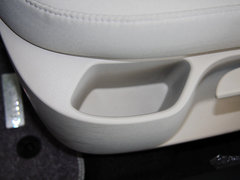 2013款 三厢 1.6L 手动 品尚型