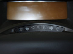 2013款 三厢 1.6L 手动 品尚型