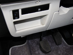 2013款 三厢 1.6L 手动 品尚型