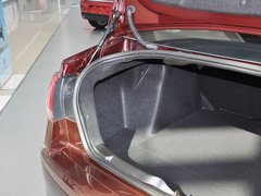 2013款 三厢 1.6L 手动 品尚型