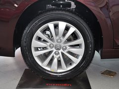2013款 三厢 1.6L 手动 品尚型