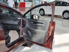 2013款 三厢 1.6L 手动 品尚型