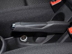 2013款 三厢 1.6L 手动 品尚型
