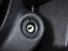 2013款 三厢 1.6L 手动 品尚型