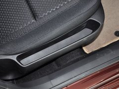 2013款 三厢 1.6L 手动 品尚型