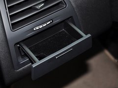 2013款 三厢 1.6L 手动 品尚型