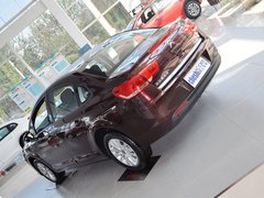 2013款 三厢 1.6L 手动 品尚型