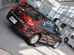 2013款 三厢 1.6L 手动 品尚型