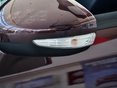 2013款 三厢 1.6L 手动 品尚型