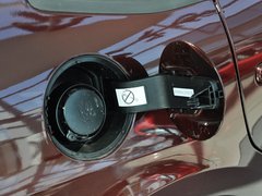 2013款 三厢 1.6L 手动 品尚型