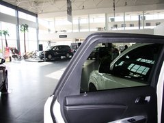 2013款 2.4L 自动 两驱尊尚版 7座