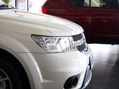 2013款 2.4L 自动 两驱尊尚版 7座