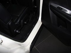 2013款 2.4L 自动 两驱尊尚版 7座