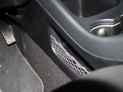 2013款 2.4L 自动 两驱尊尚版 7座