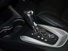2013款 2.4L 自动 两驱尊尚版 7座