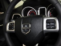 2013款 2.4L 自动 两驱尊尚版 7座