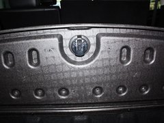 2013款 2.4L 自动 两驱尊尚版 7座