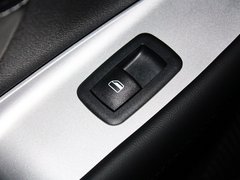 2013款 2.4L 自动 两驱尊尚版 7座