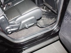 2013款 2.4L 自动 两驱尊尚版 7座