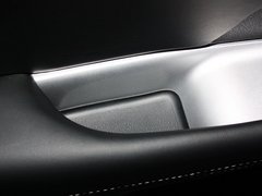 酷威 2013款 2.4L 自动 两驱尊尚版 7座