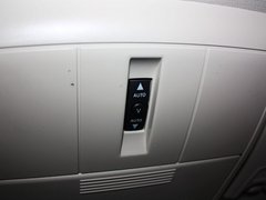 酷威 2013款 2.4L 自动 两驱尊尚版 7座