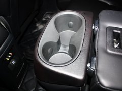 2013款 2.4L 自动 两驱尊尚版 7座