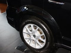 2013款 2.4L 自动 两驱尊尚版 7座