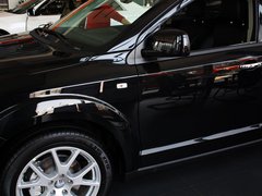 2013款 2.4L 自动 两驱尊尚版 7座