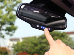 2013款 3.6L 自动 旗舰型 5座