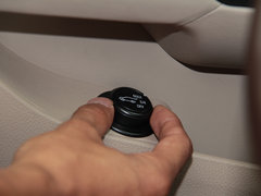 2013款 3.6L 自动 旗舰型 5座