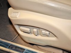 2013款 3.0L 自动 领先型 5座