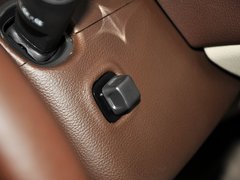 2013款 3.0L 自动 领先型 5座