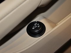 2013款 3.0L 自动 领先型 5座