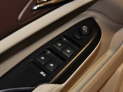 2013款 3.0L 自动 领先型 5座