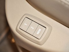 2013款 3.0L 自动 领先型 5座