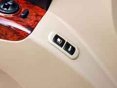 2008款 2.0L 手动 舒适型汽油版